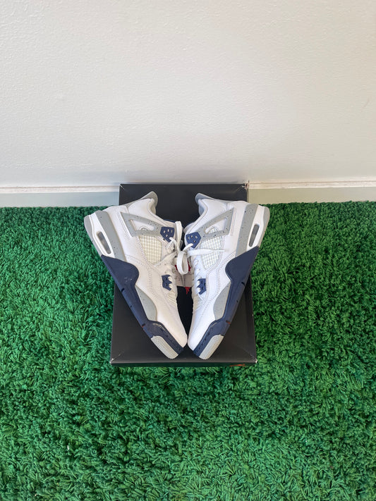 Used Jordan 4 Retro Midnight Navy (Youth)