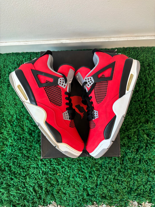 USED Jordan 4 Retro Toro Bravo 2013 (Men’s)