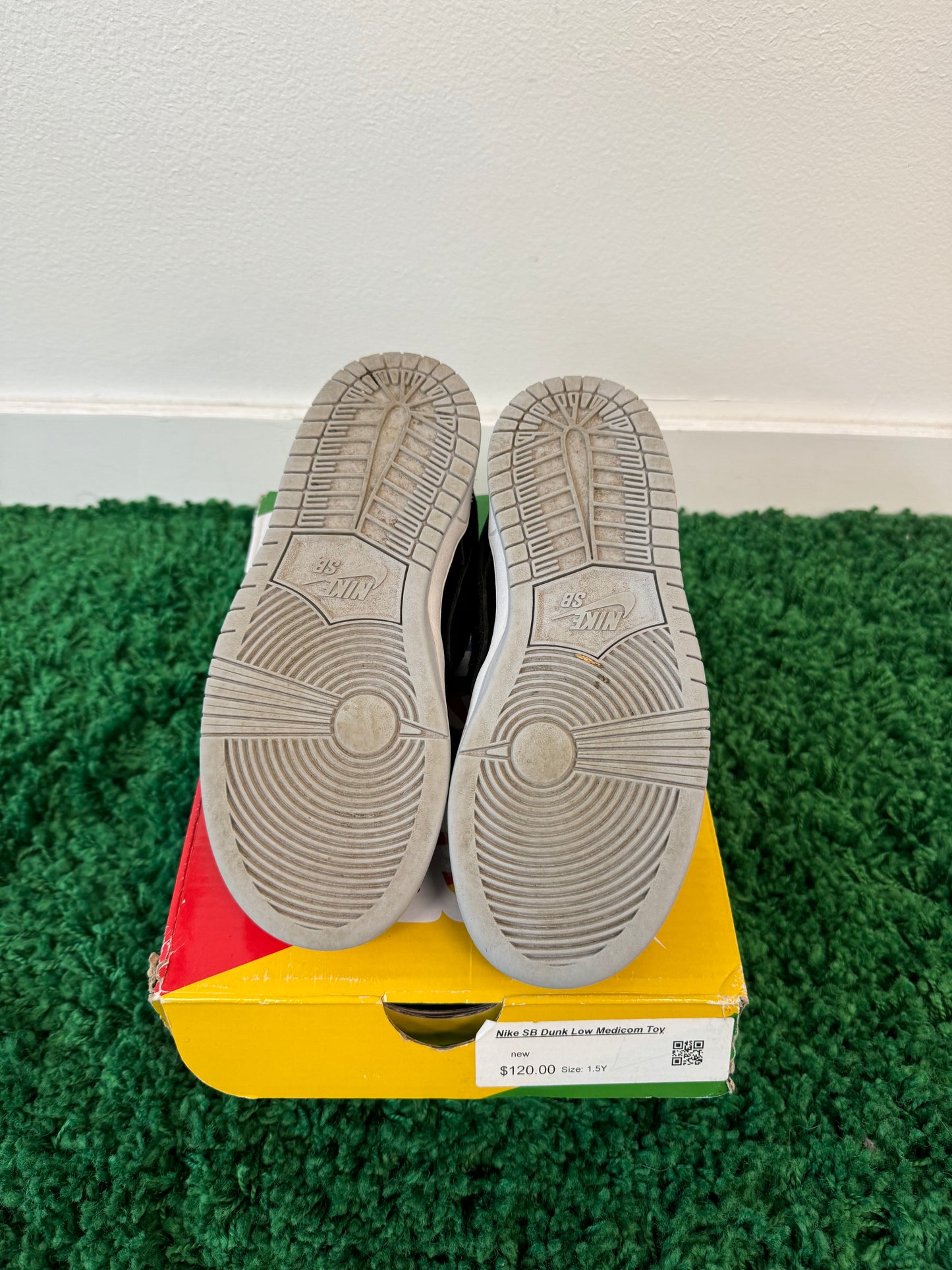 USED Nike SB Dunk Low Medicom Toy 2020 (PS)