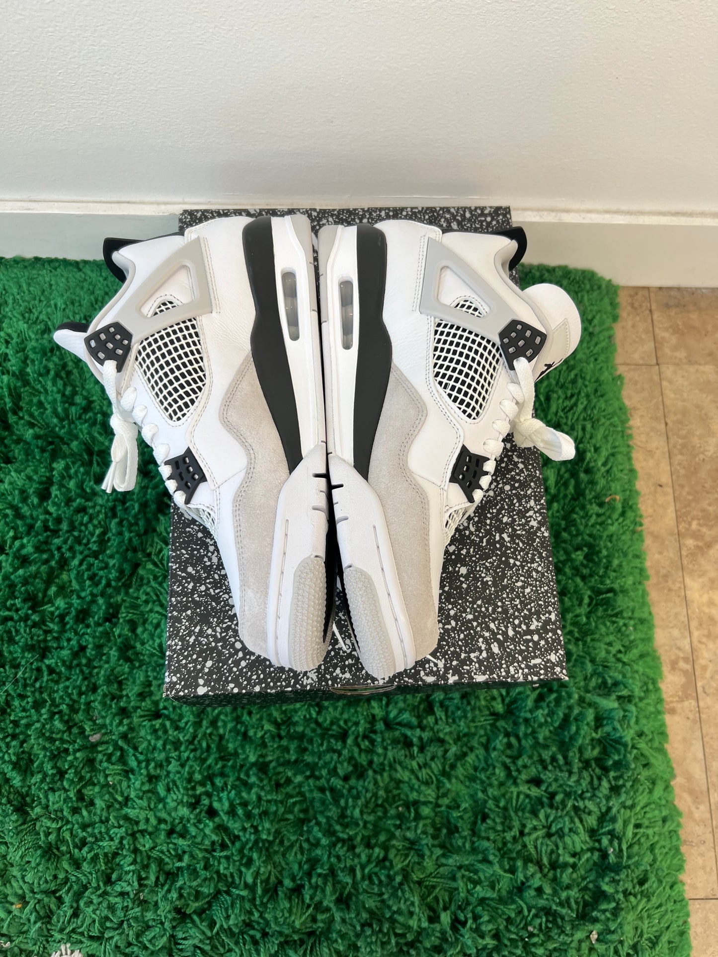 Used Jordan 4 Retro Military Black (Men’s)