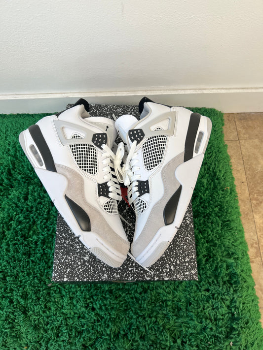 Used Jordan 4 Retro Military Black (Men’s)
