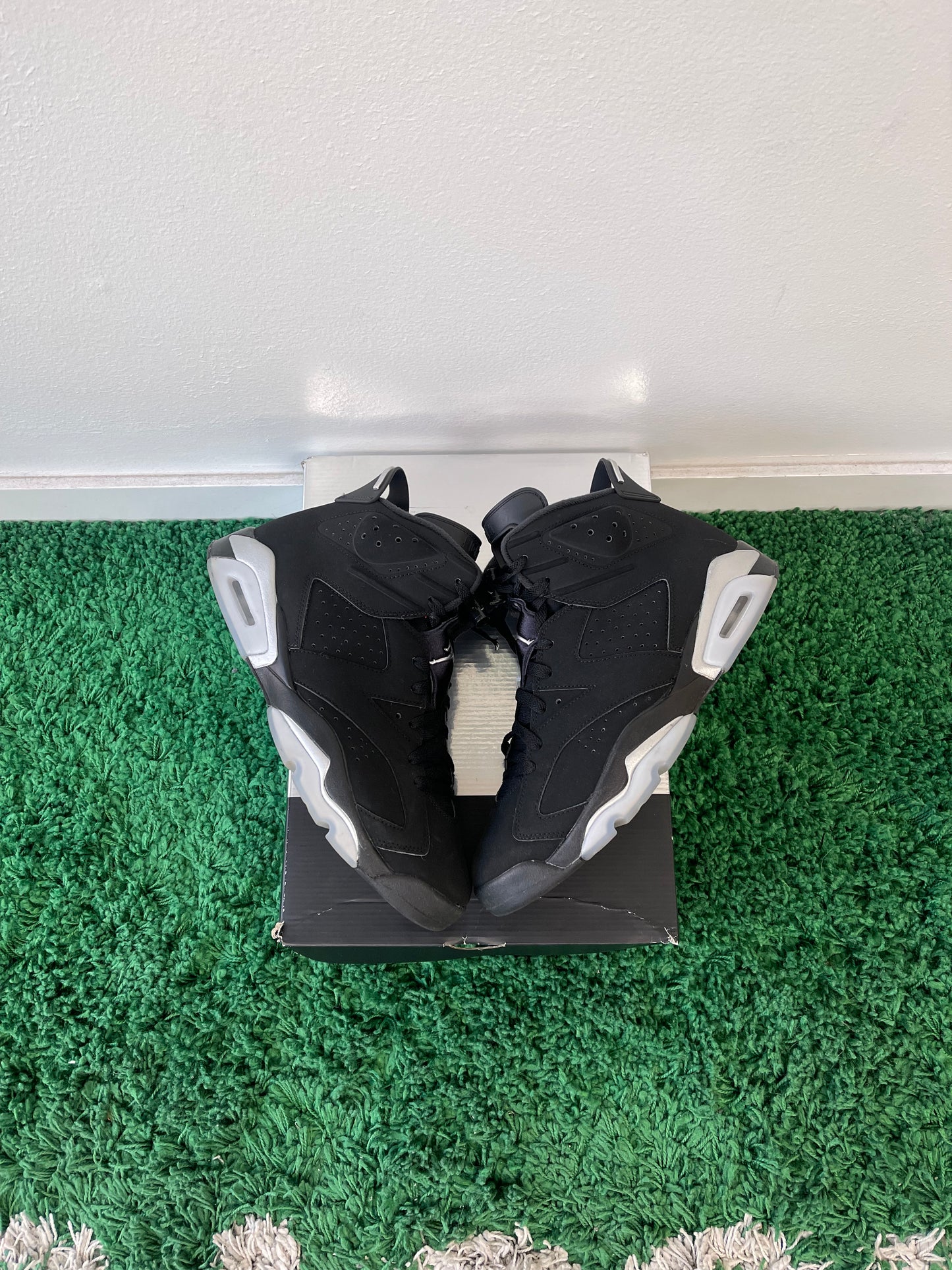 Used Jordan 6 Retro Chrome Metallic Silver (Men’s)