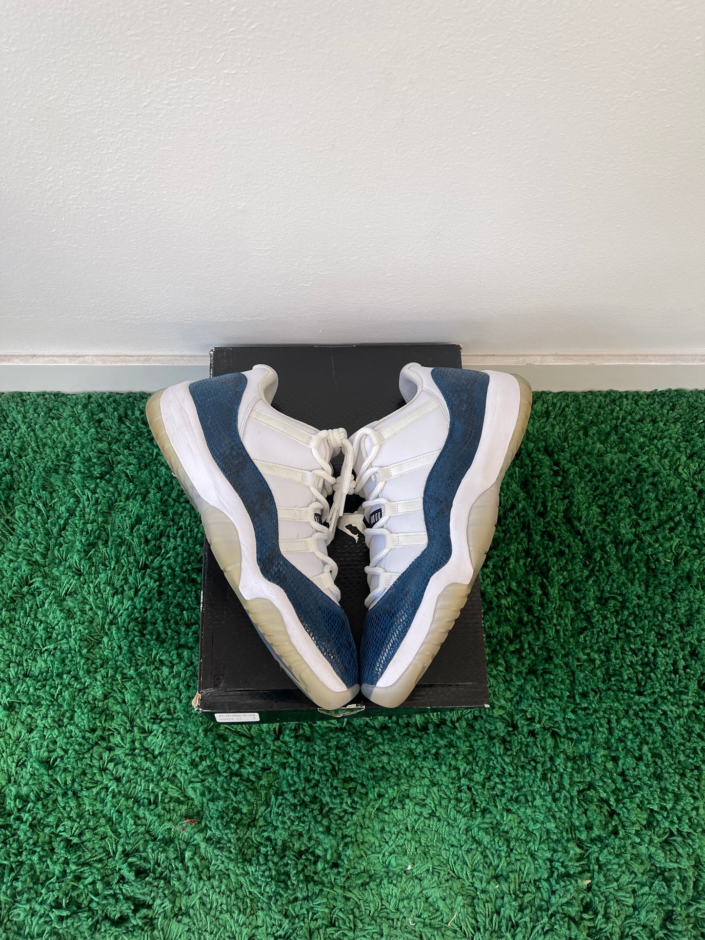 Used Jordan 11 Low Snake Navy 2019