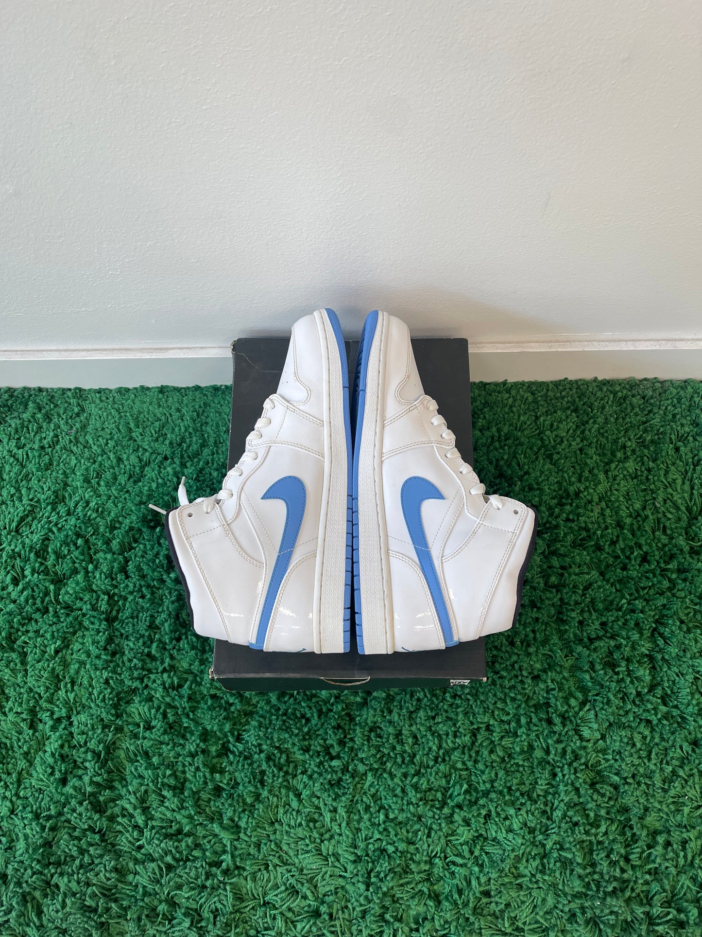 Used Jordan 1 Retro Legend Blue 2014 (Men’s)