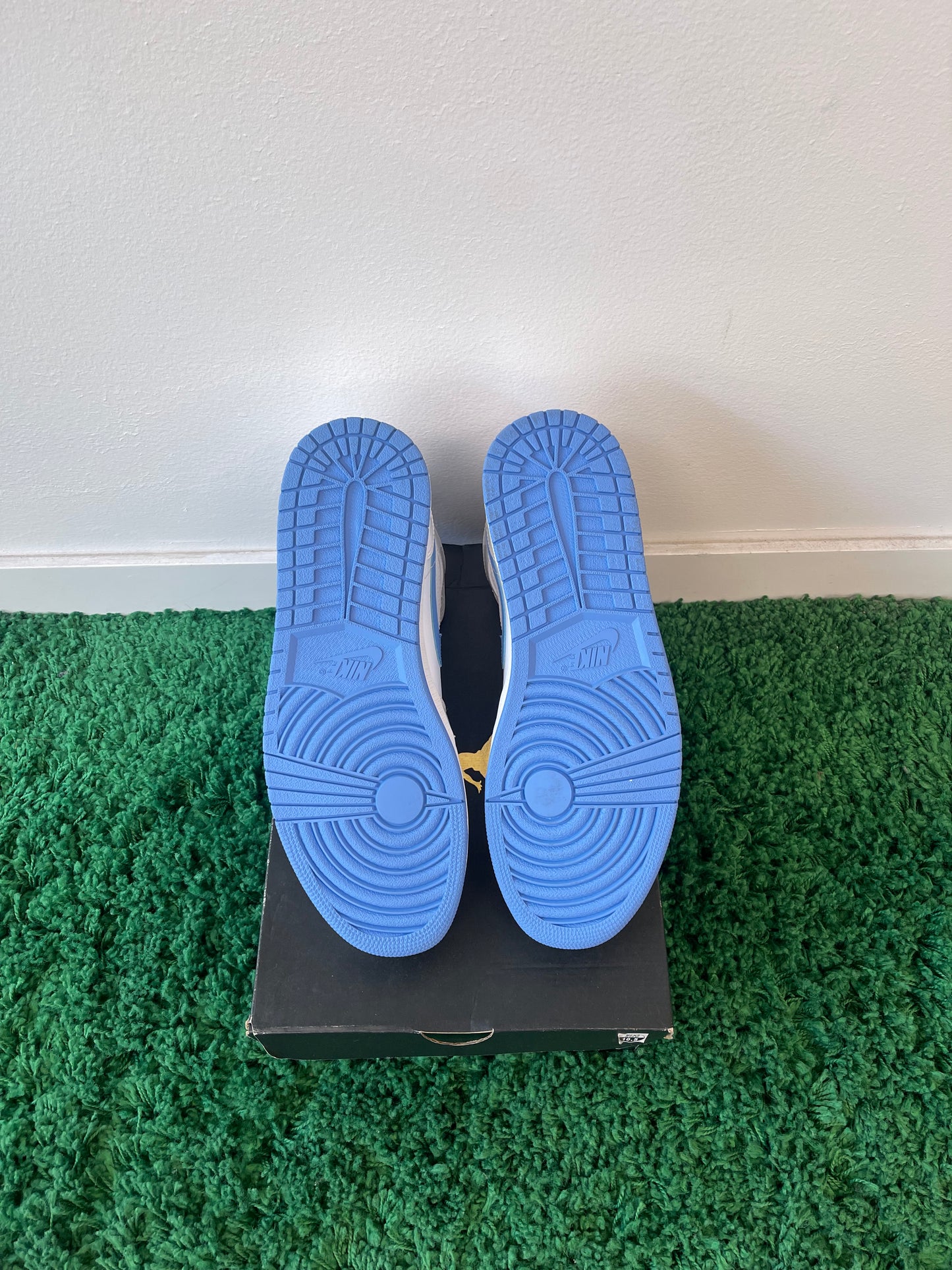 Used Jordan 1 Retro Legend Blue 2014 (Men’s)