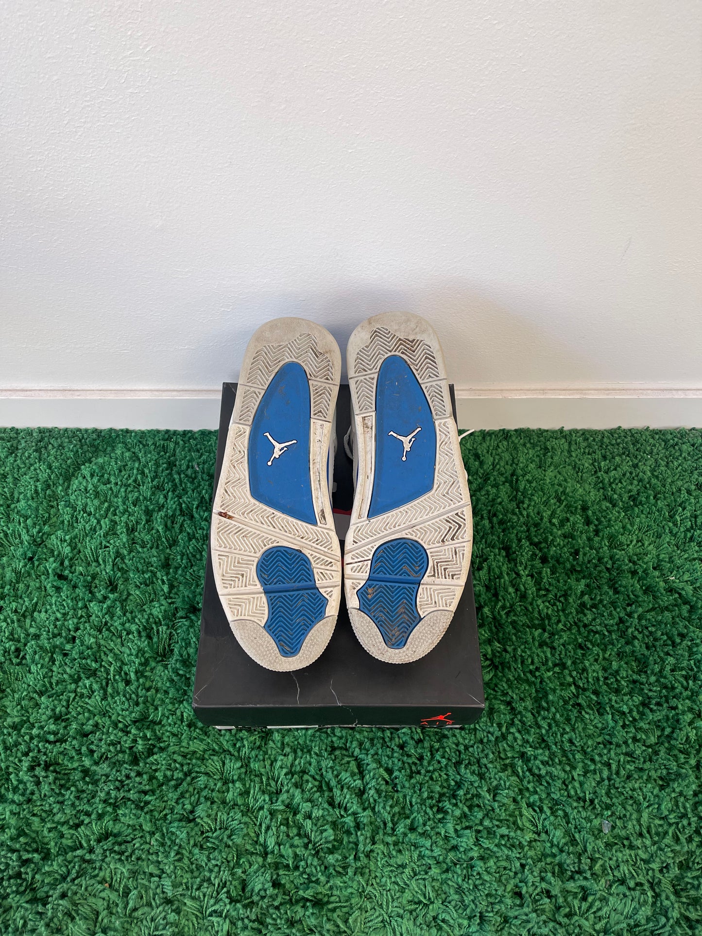 Used Jordan 4 Retro Military Blue 2012 (Men’s)