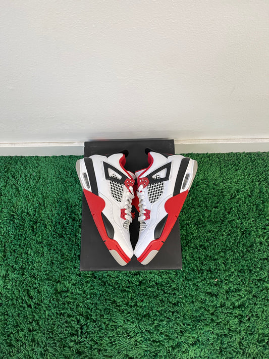 Used Jordan 4 Retro Fire Red 2020 (Youth)