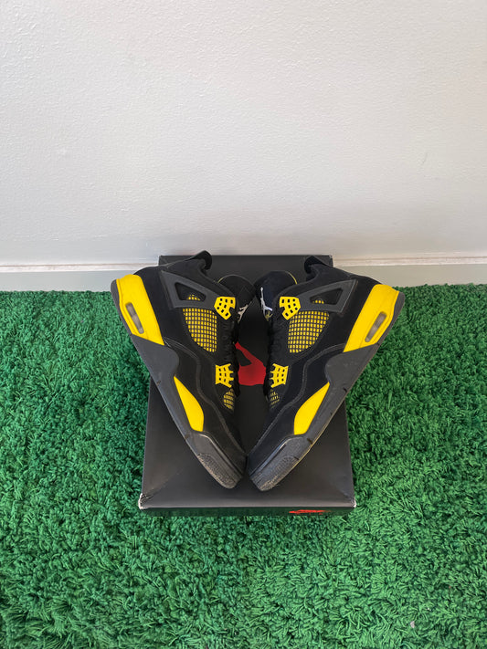 Used Jordan 4 Retro Thunder 2023 (Men’s)