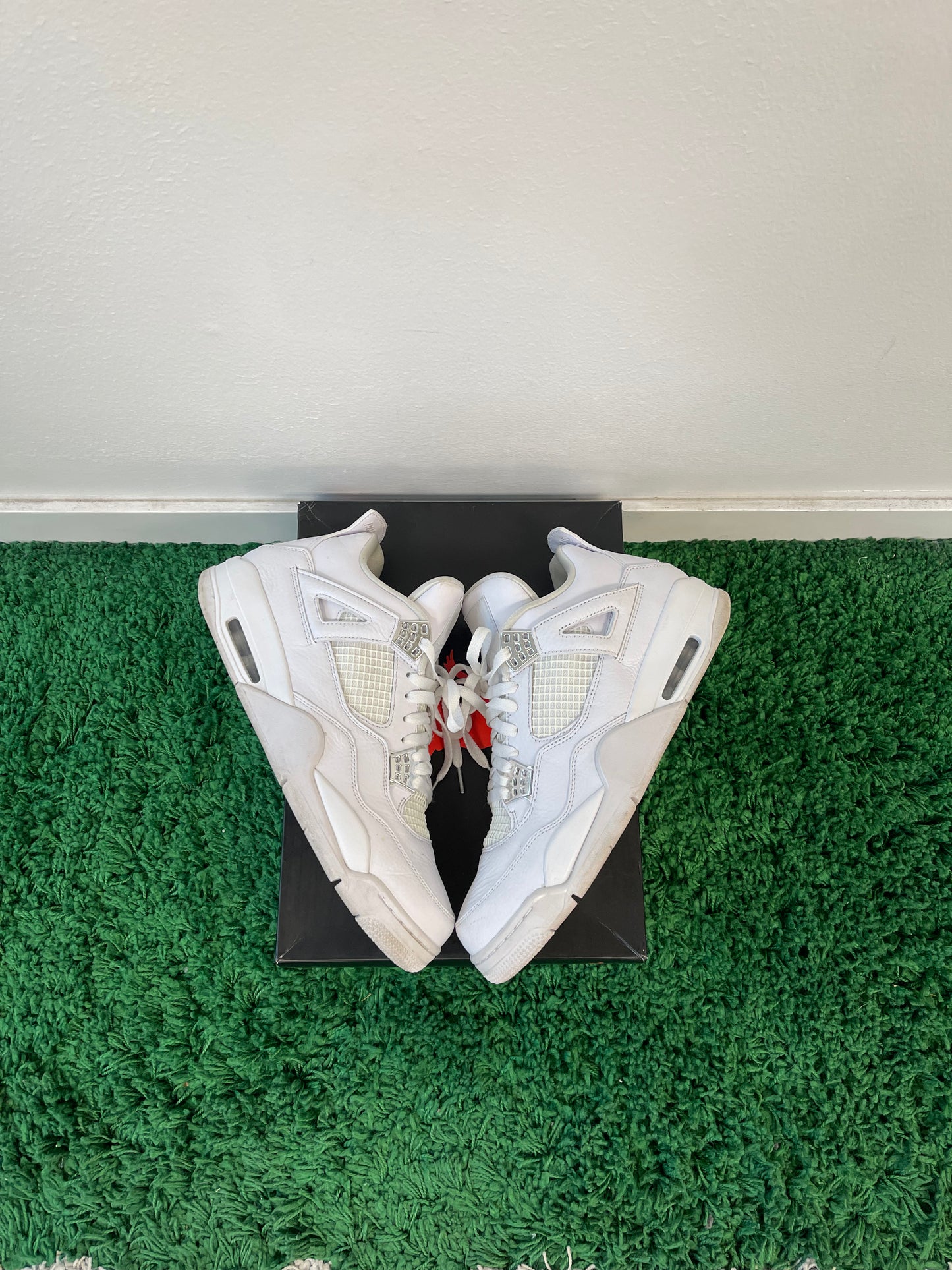Used Jordan 4 Retro Pure Money 2017 (Men’s)