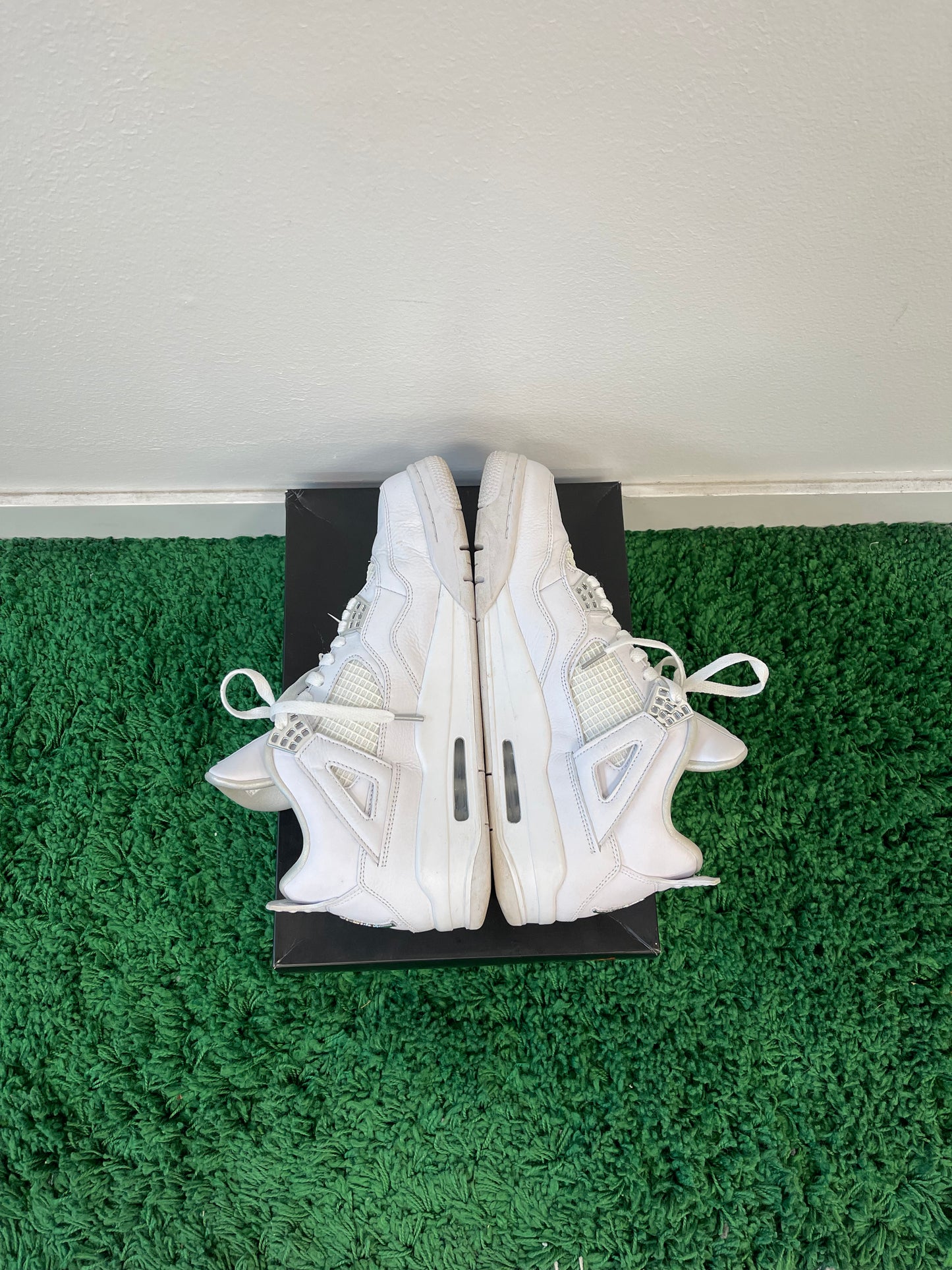 Used Jordan 4 Retro Pure Money 2017 (Men’s)