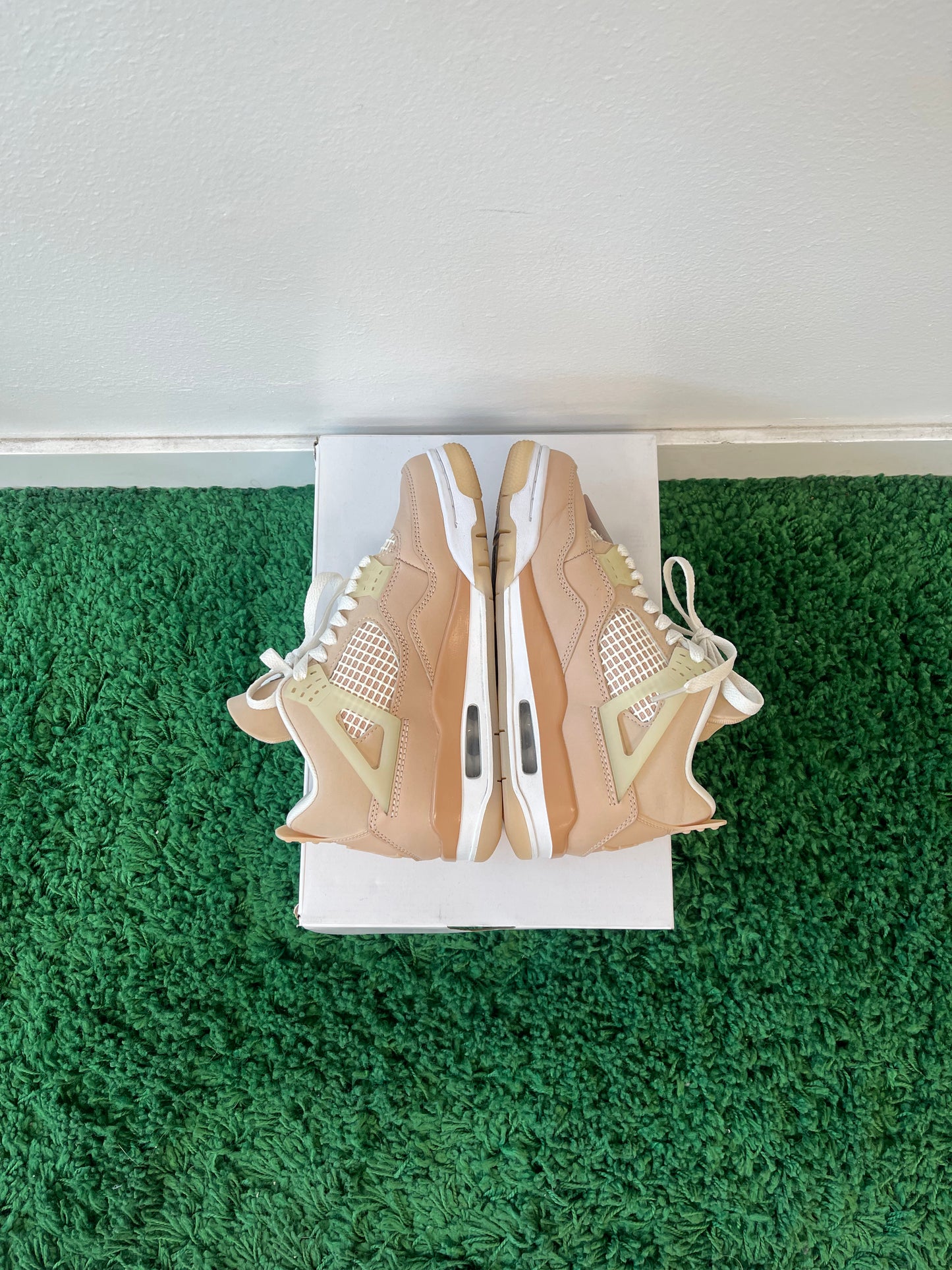 Used Jordan 4 Retro Shimmer (Women’s)