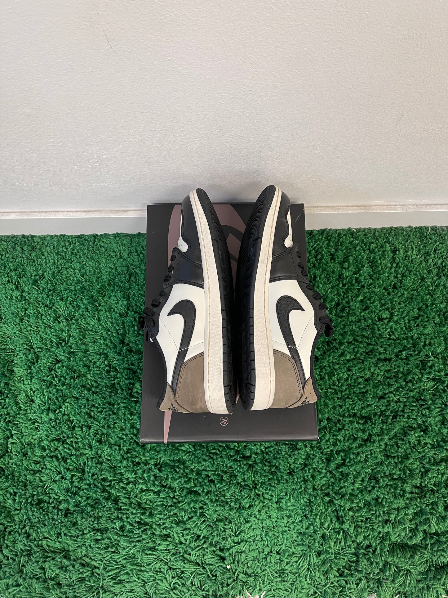 Used Jordan 1 Retro Low OG Mocha (Men’s)