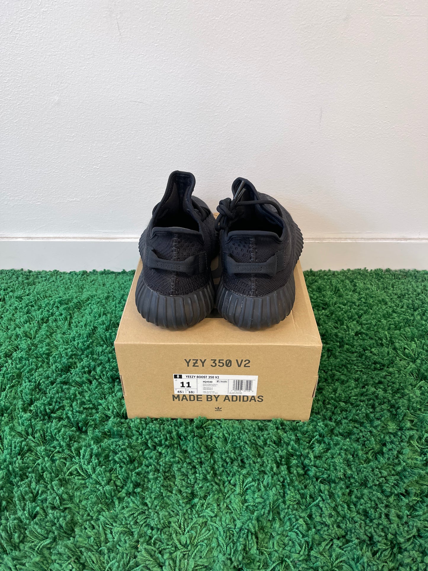 Used Adidas Yeezy Boost 350 V2 Onyx (Men’s)