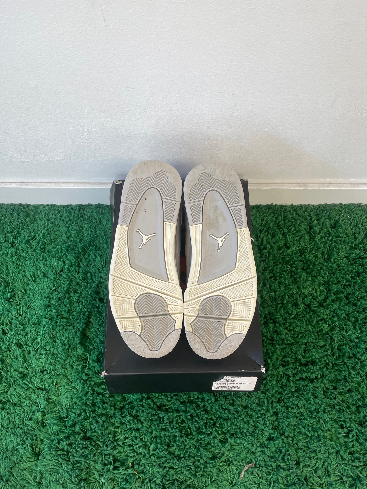 Used Jordan 4 Retro Frozen Moments (Women’s)