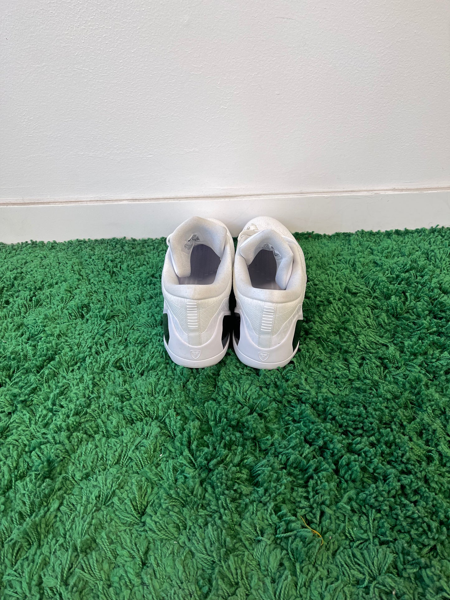 Used Nike Kobe 9 Elite Low Protro Halo (Men’s)