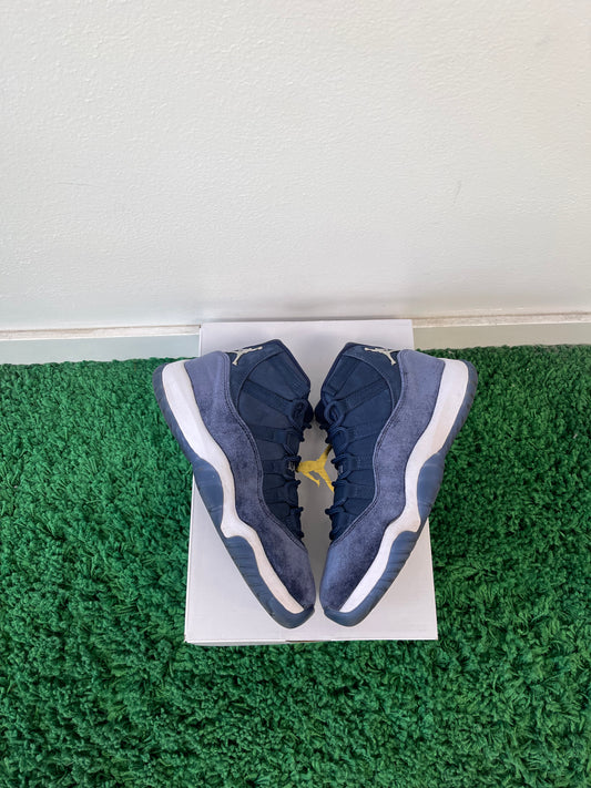 Used Jordan 11 Retro Midnight Navy (Women’s)