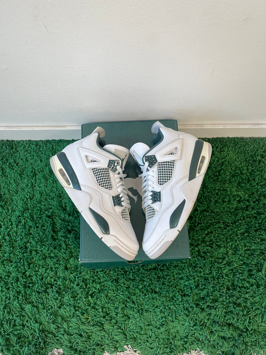 Used Jordan 4 Retro Oxidized Green (Men’s)