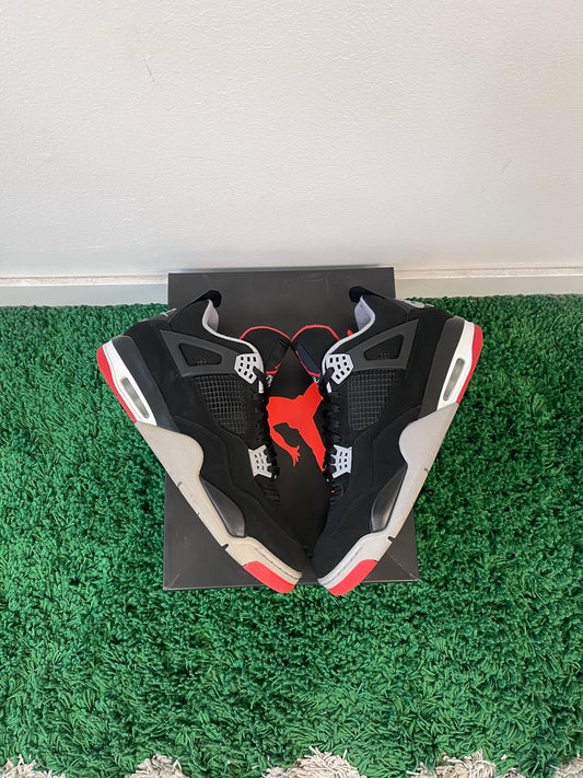 Used Jordan 4 Retro Bred 2019 (Men’s)