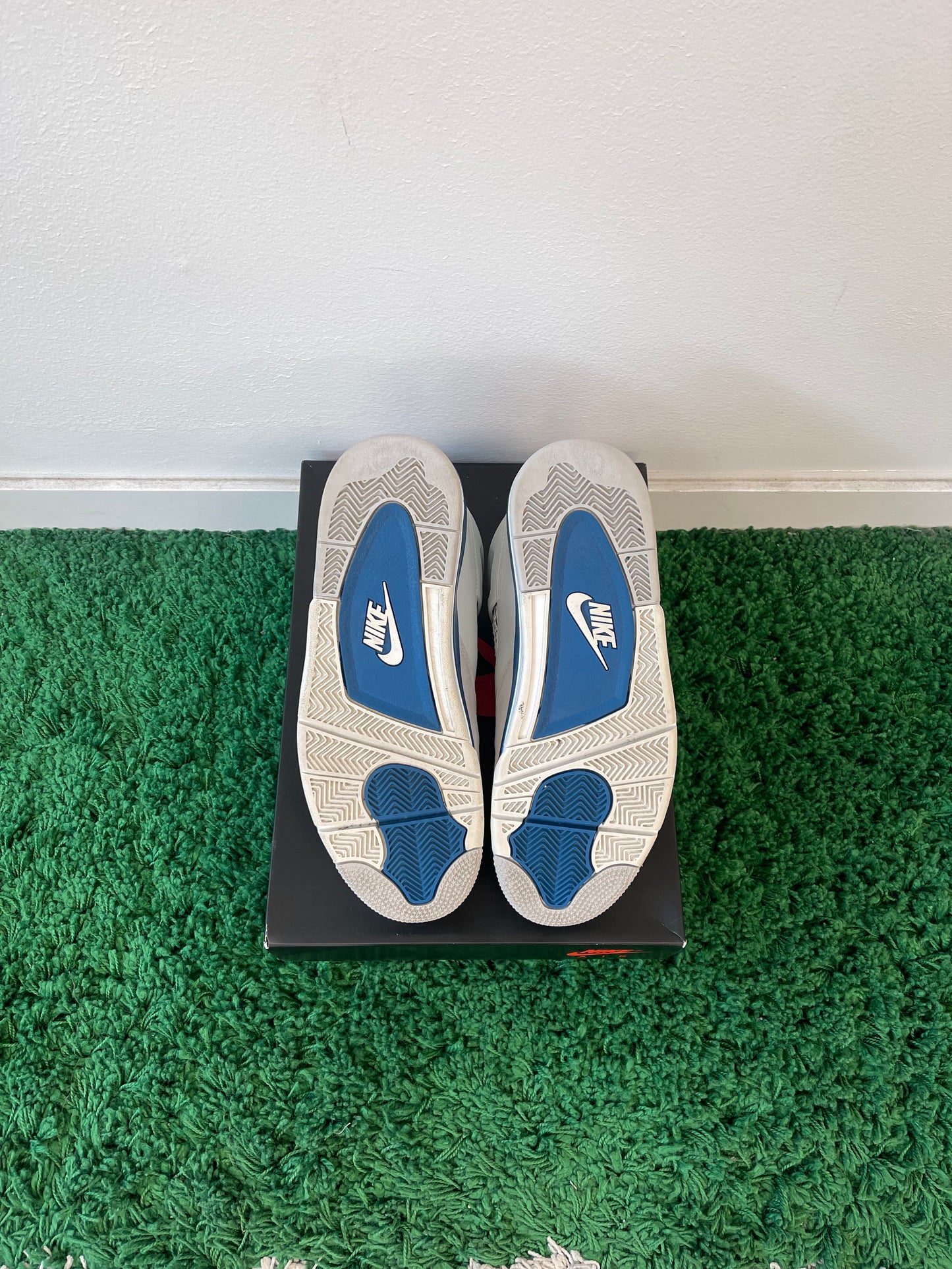 Used Jordan 4 Retro Military Blue 2024 (Men’s)