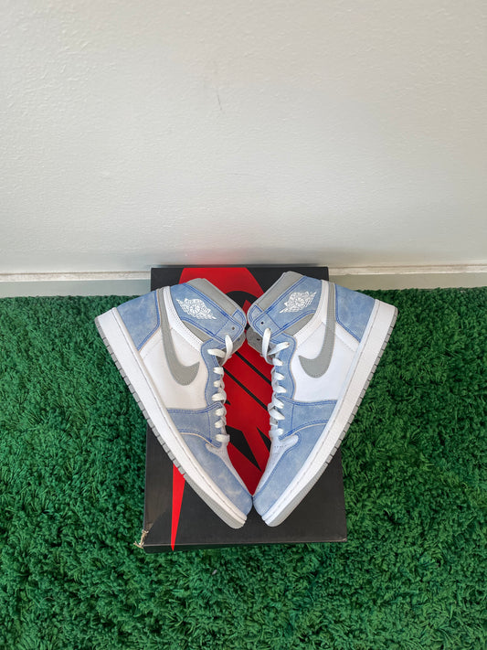 Used Jordan 1 Retro High Hyper Royal (Men’s)