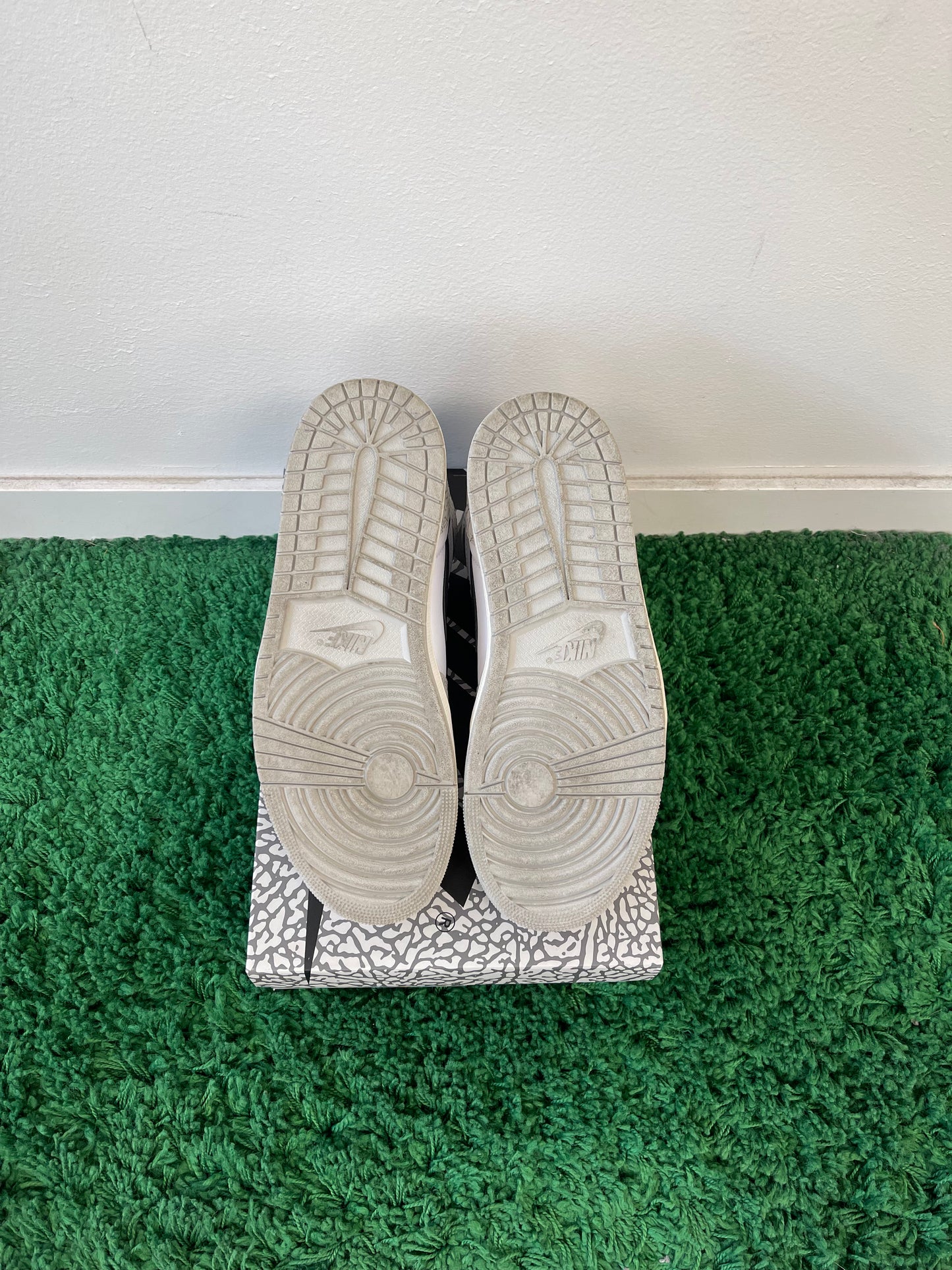 Used Jordan 1 Retro High OG White Cement (Men’s)