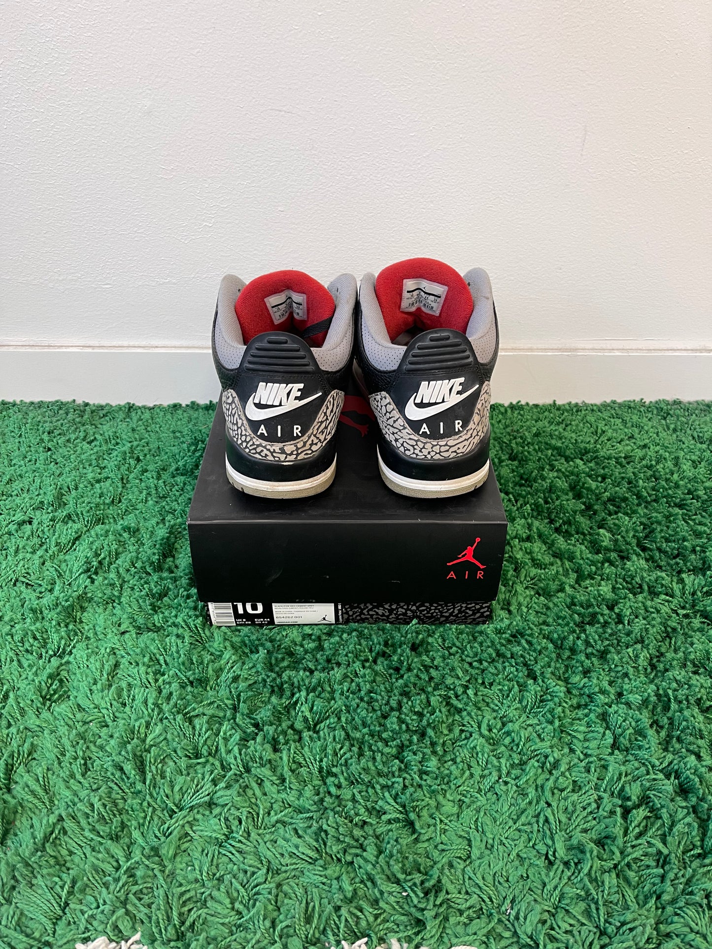 Used Jordan 3 Retro Black Cement 2018 (Men’s)