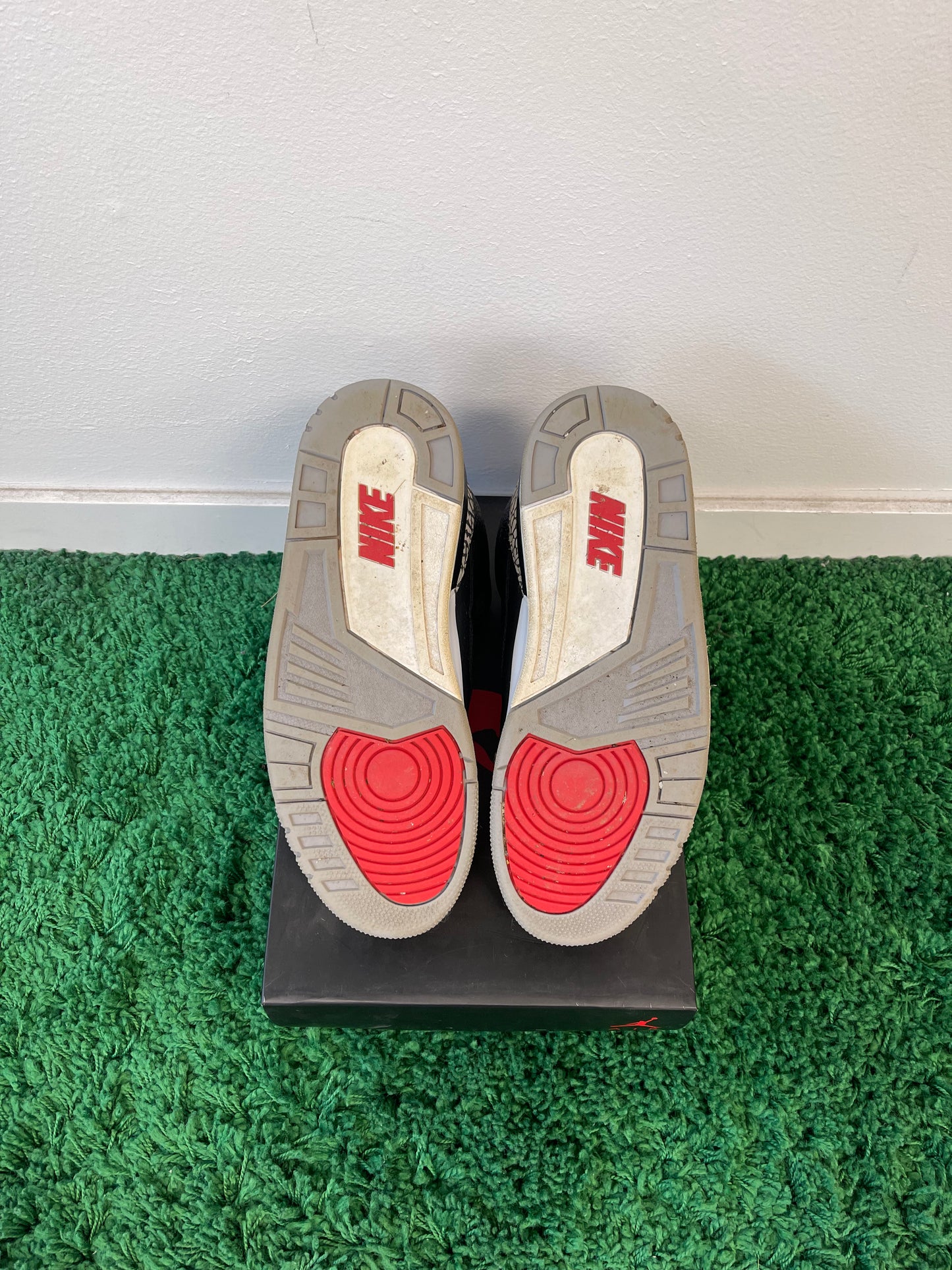Used Jordan 3 Retro Black Cement 2018 (Men’s)