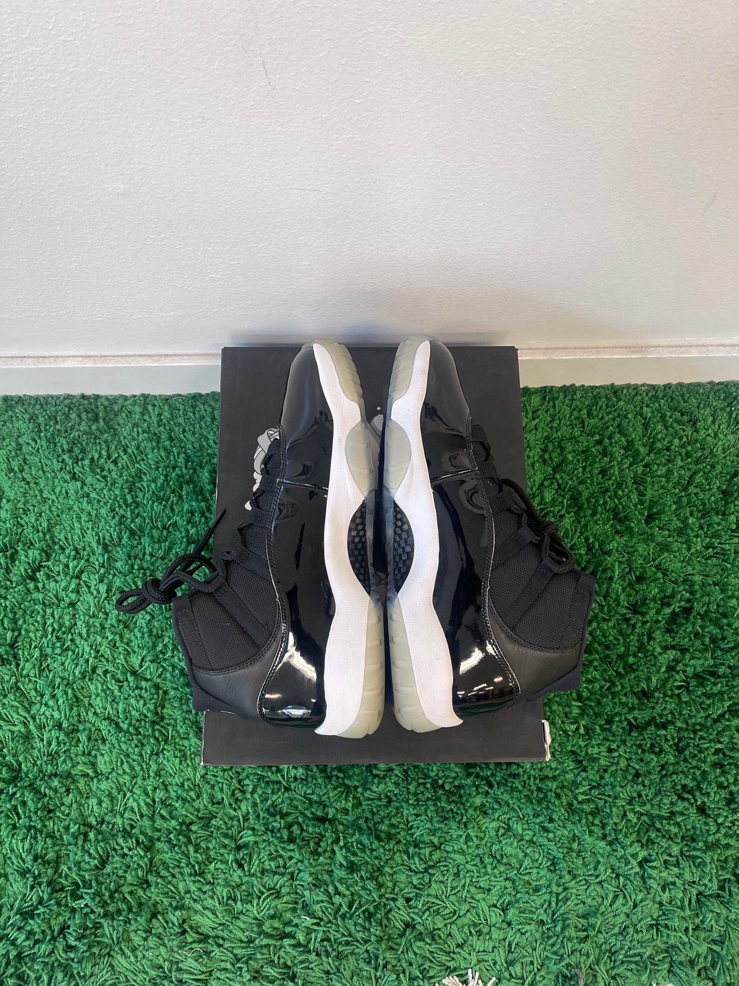 Used Jordan 11 Retro Space Jam 2016 (Men’s)