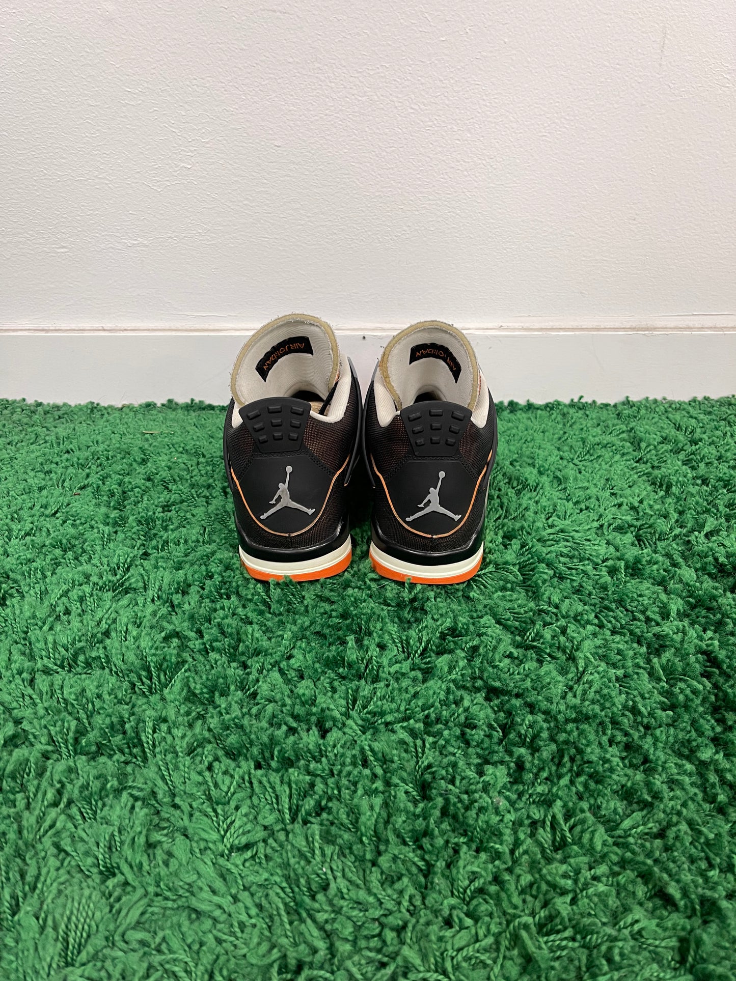 Used Jordan 4 Retro Starfish (Women’s)