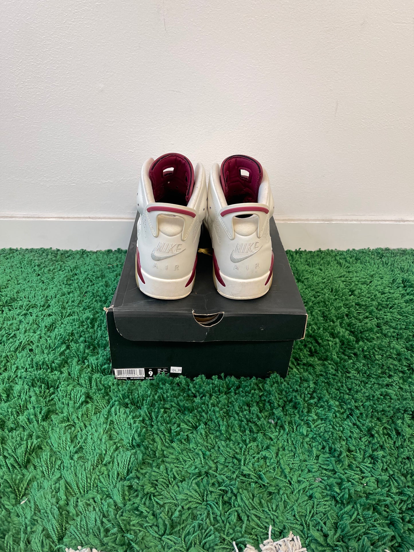 Used Jordan 6 Retro Maroon 2015 (Men’s)