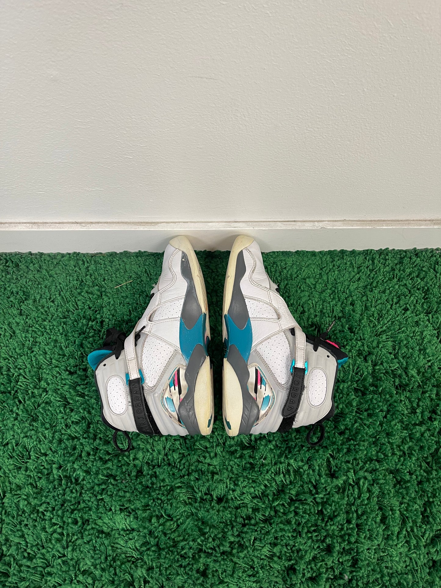 Used Jordan 8 Retro South Beach (Youth)