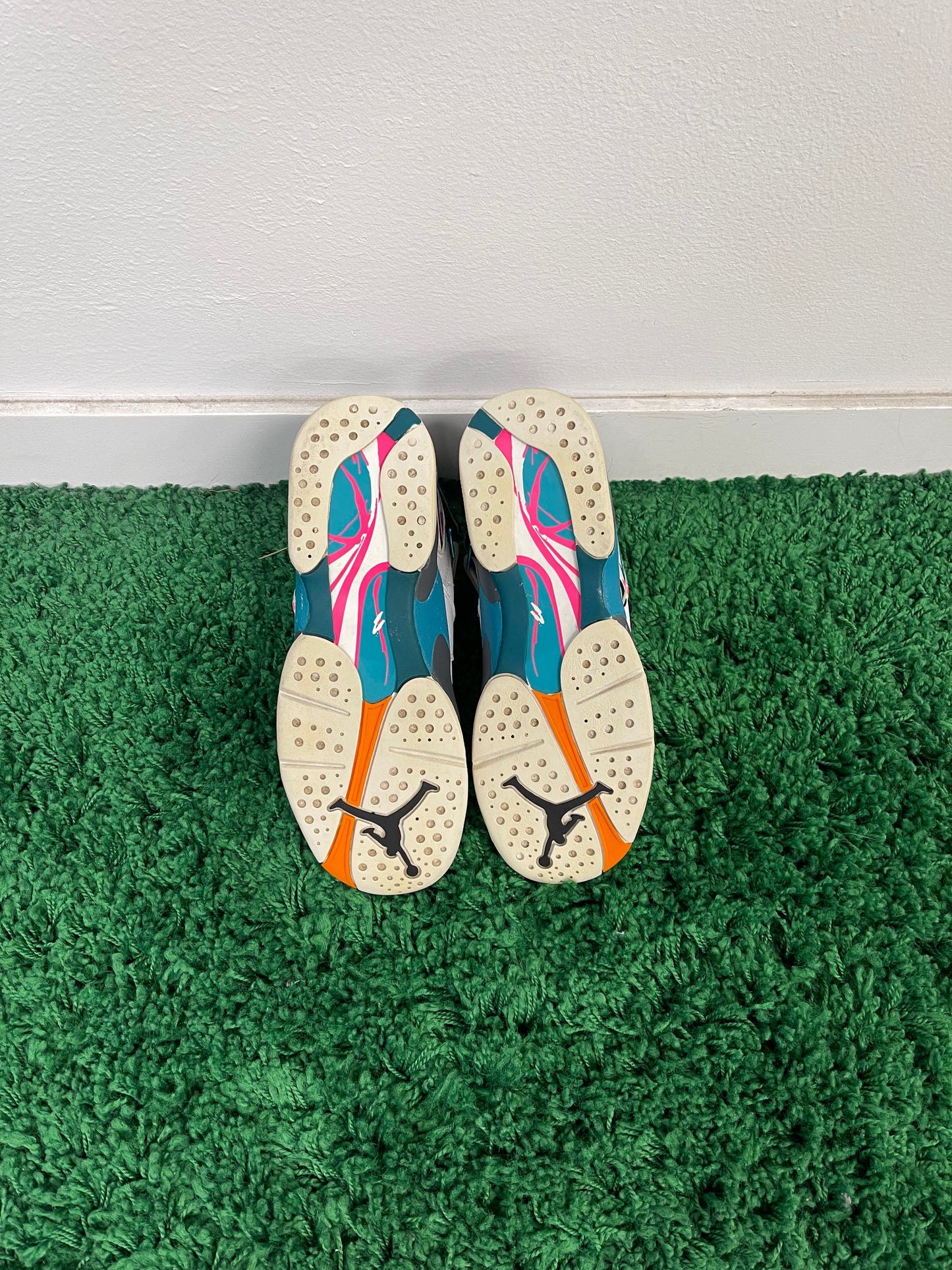 Used Jordan 8 Retro South Beach (Youth)