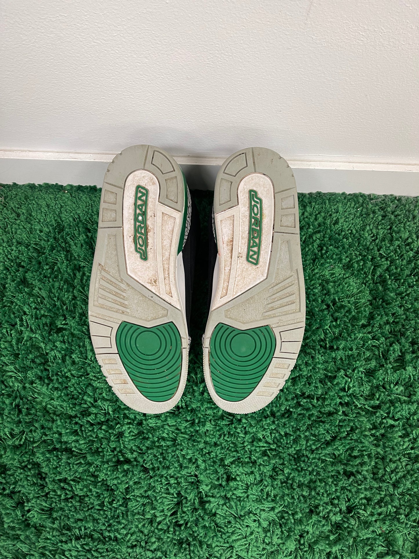 Used Jordan 3 Retro Pine Green (Men’s)