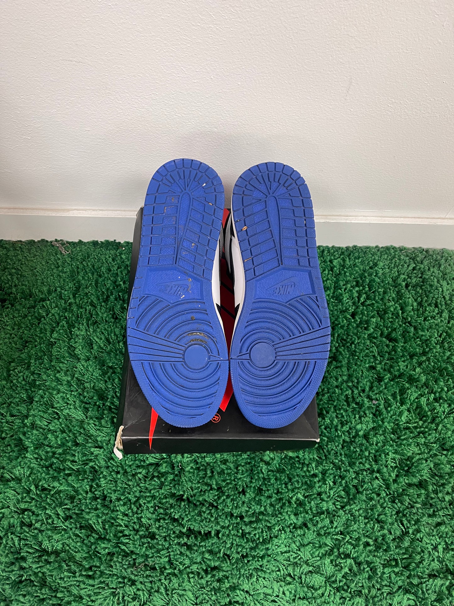 Used Jordan 1 Retro High Royal Toe (Men’s)