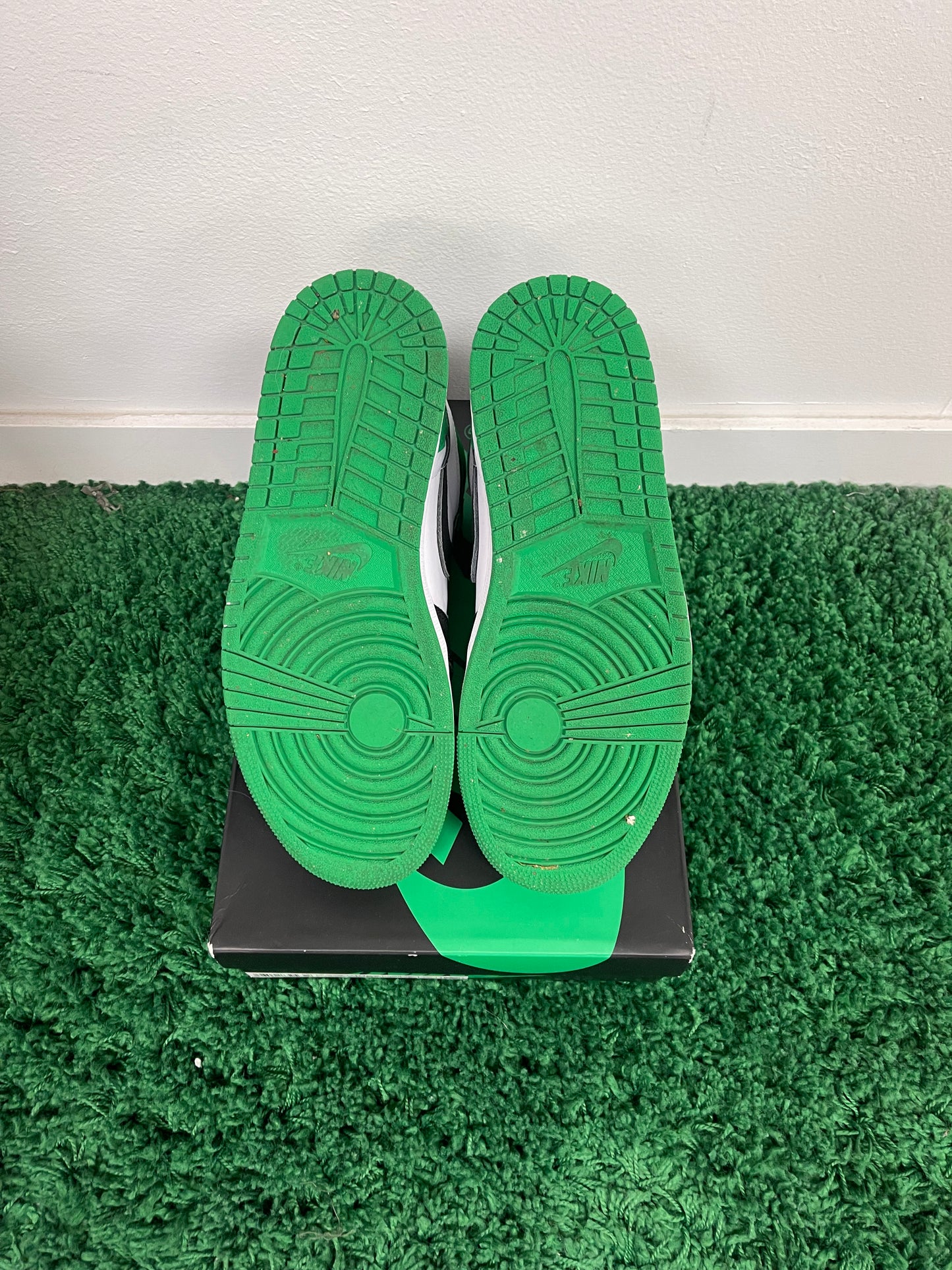 Used Jordan 1 Retro High OG Lucky Green (Men’s)