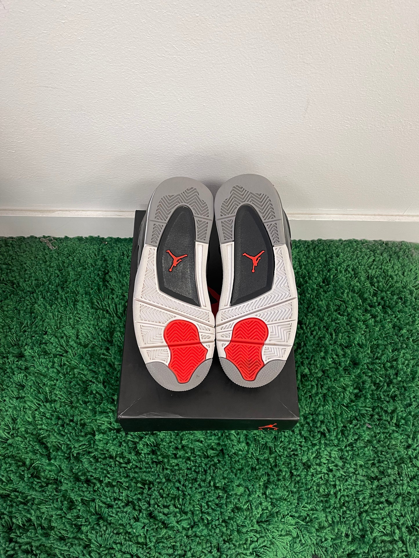 Used Jordan 4 Retro Infrared (Youth)