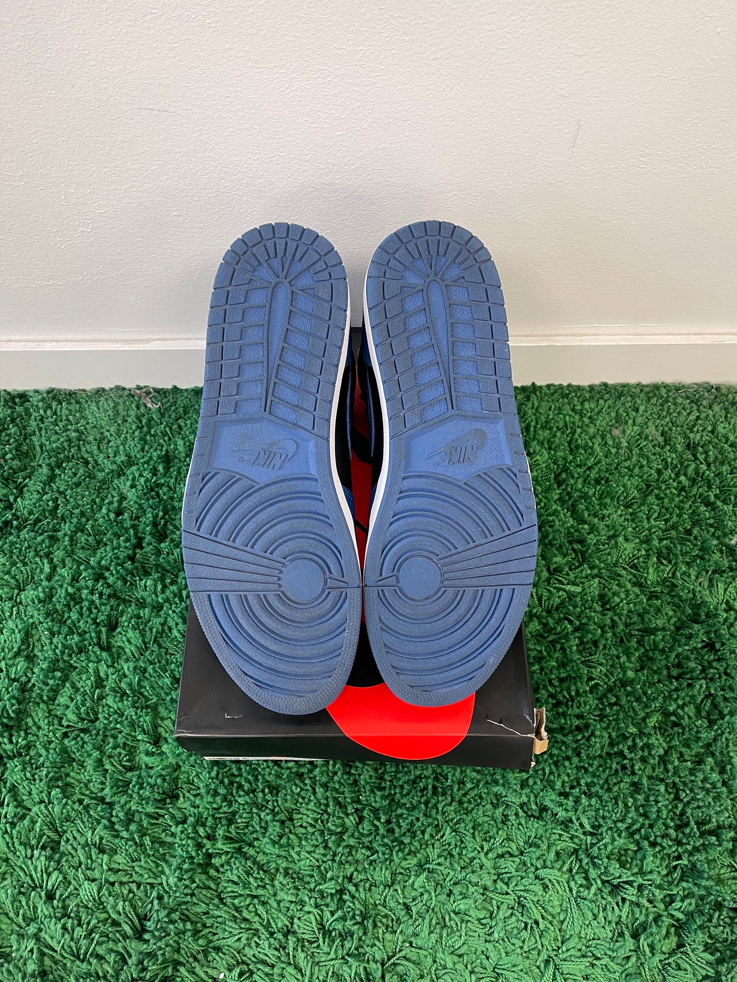 Used Jordan 1 Retro High OG Dark Marina Blue (Men’s)