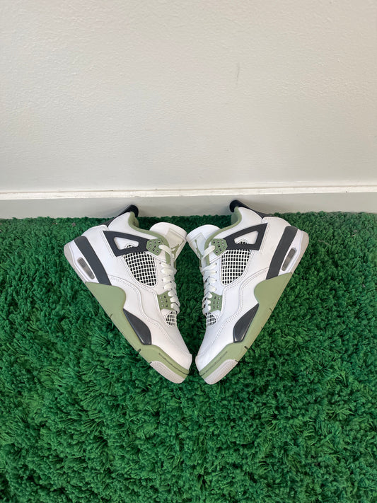 Used Jordan 4 Retro Seafoam (Women’s)