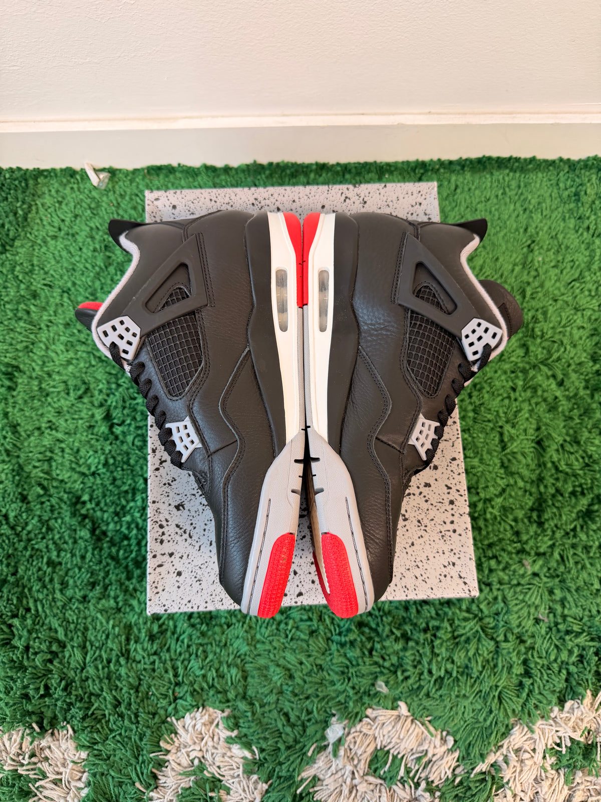 Used Jordan 4 Retro Bred Reimagined (Men’s)