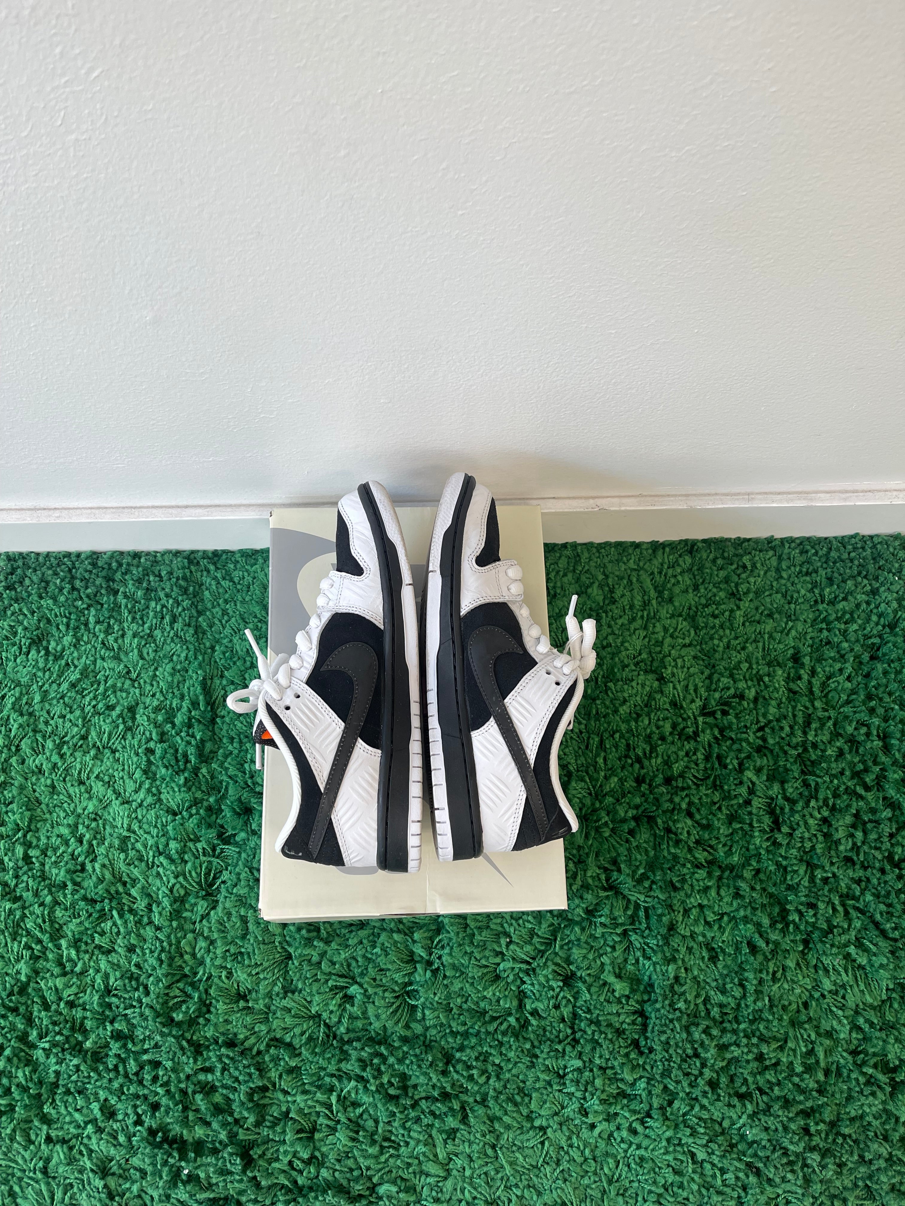 Used Nike SB Dunk Low Tightbooth (Men’s)