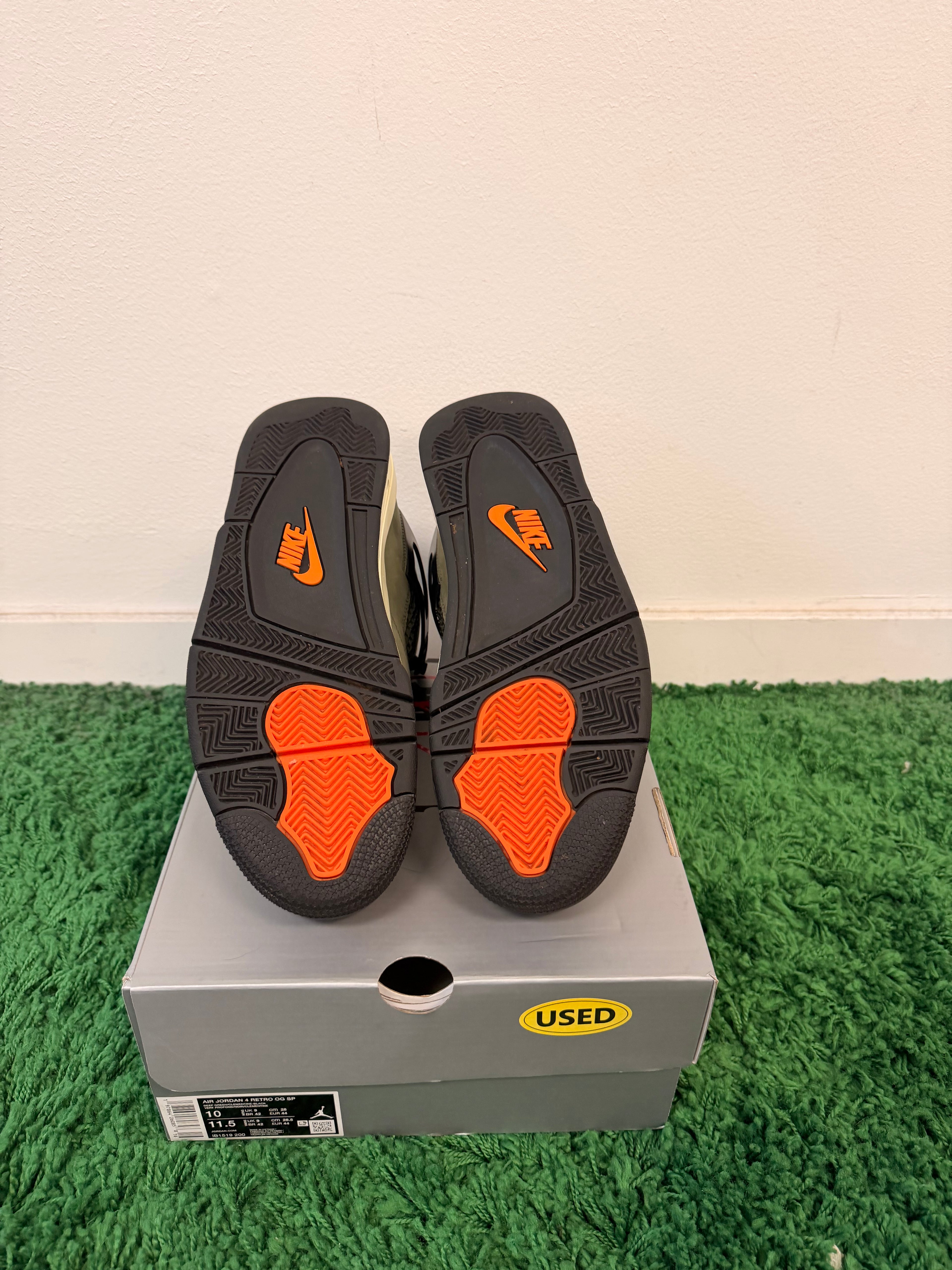 Used Jordan 4 Undefeated (Men’s)