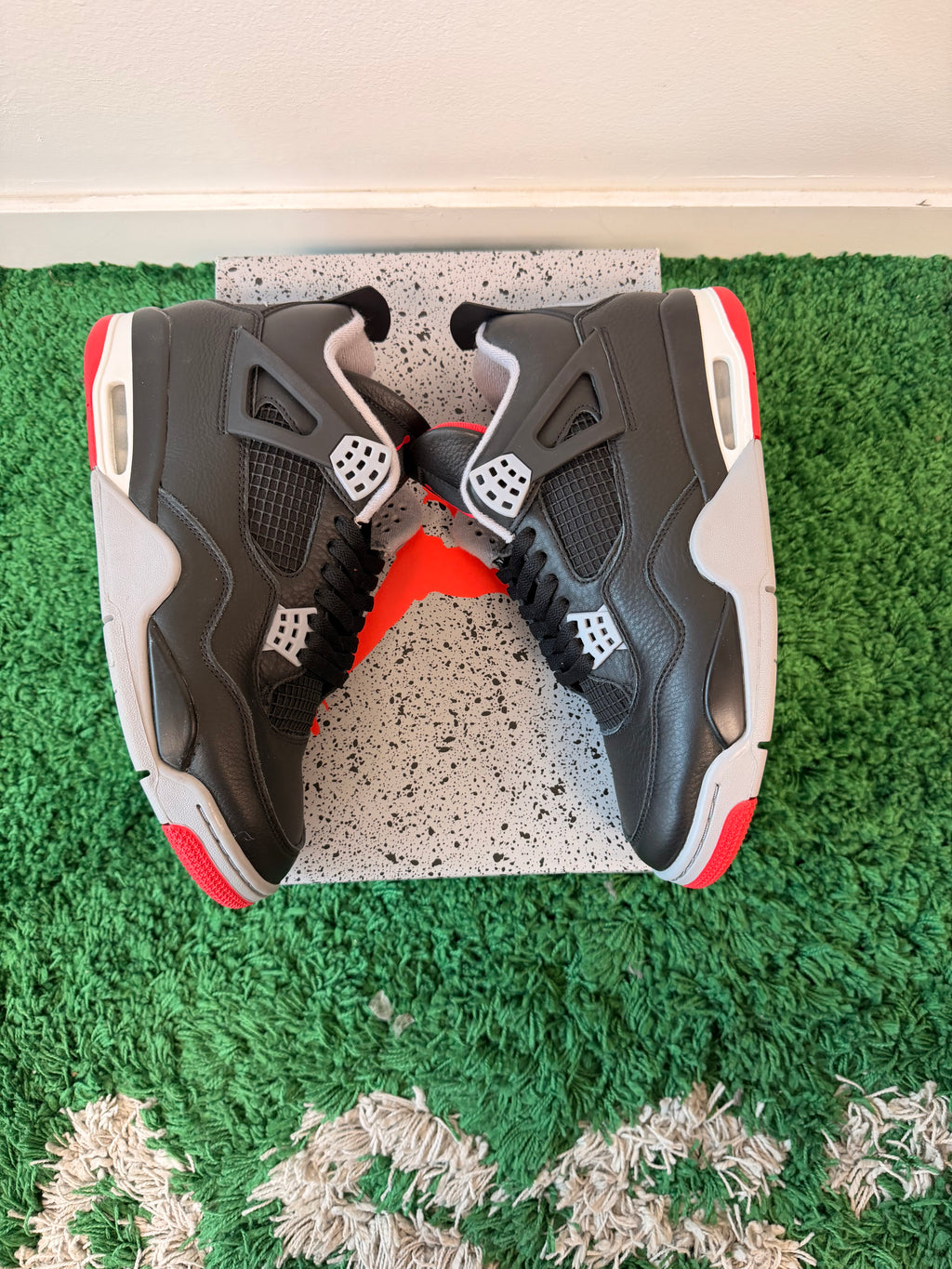 Used Jordan 4 Retro Bred Reimagined (Men’s)