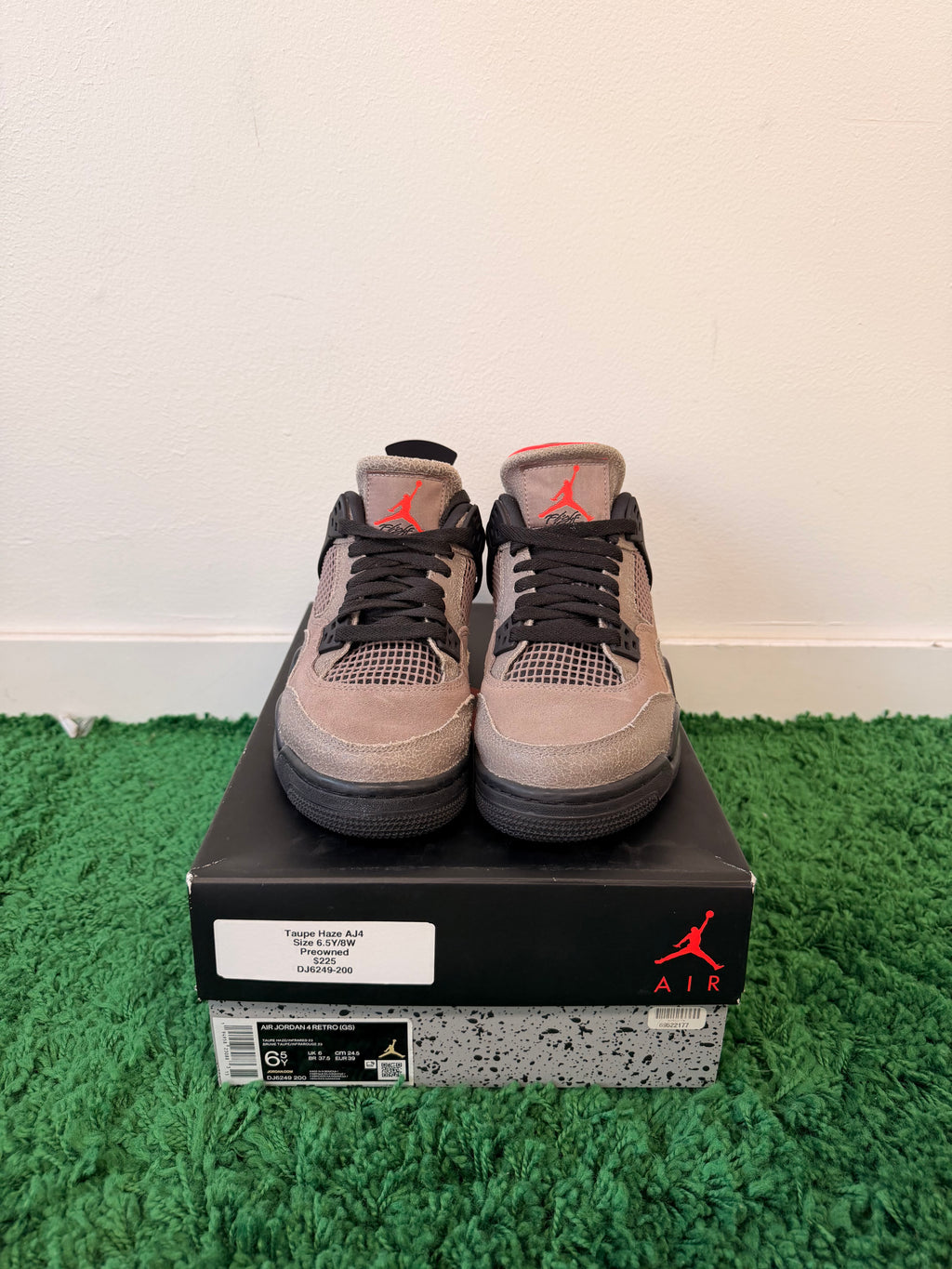 Used Jordan 4 Retro Taupe Haze (GS)