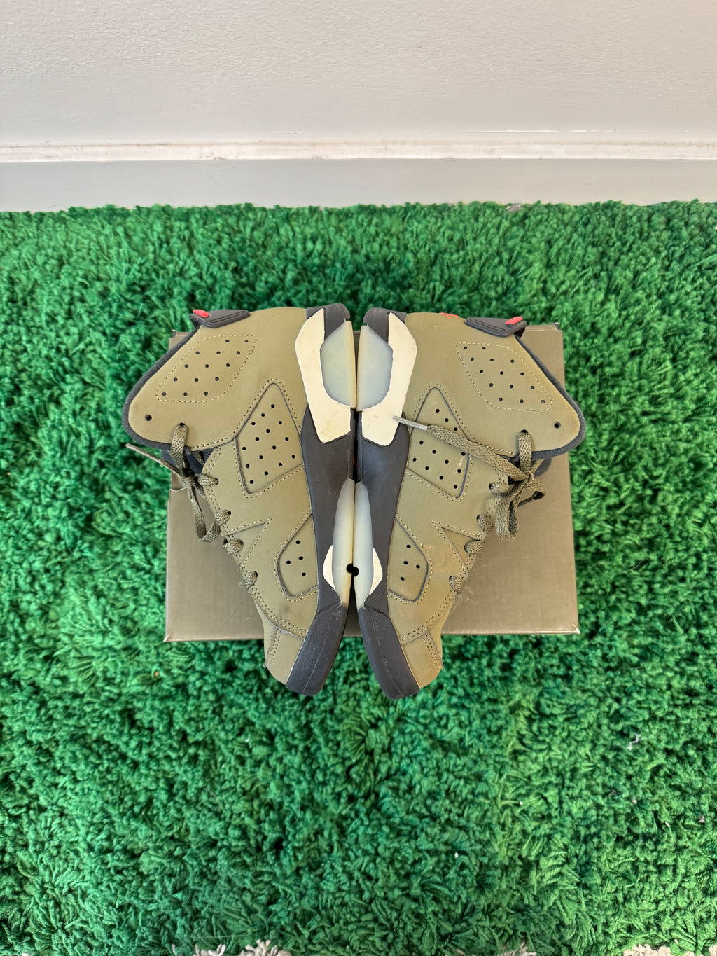USED Jordan 6 Retro Travis Scott (PS)