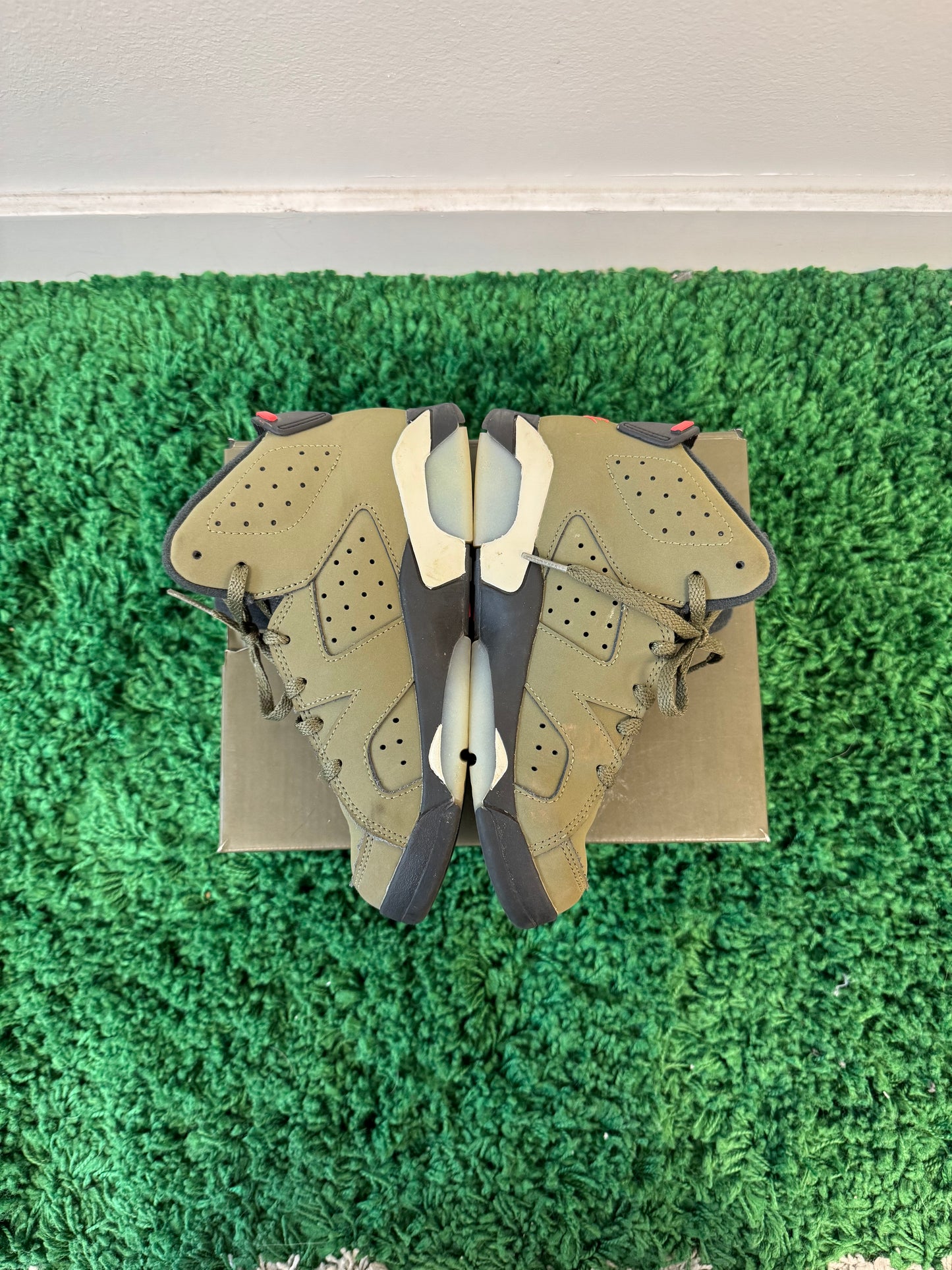 USED Jordan 6 Retro Travis Scott (PS)