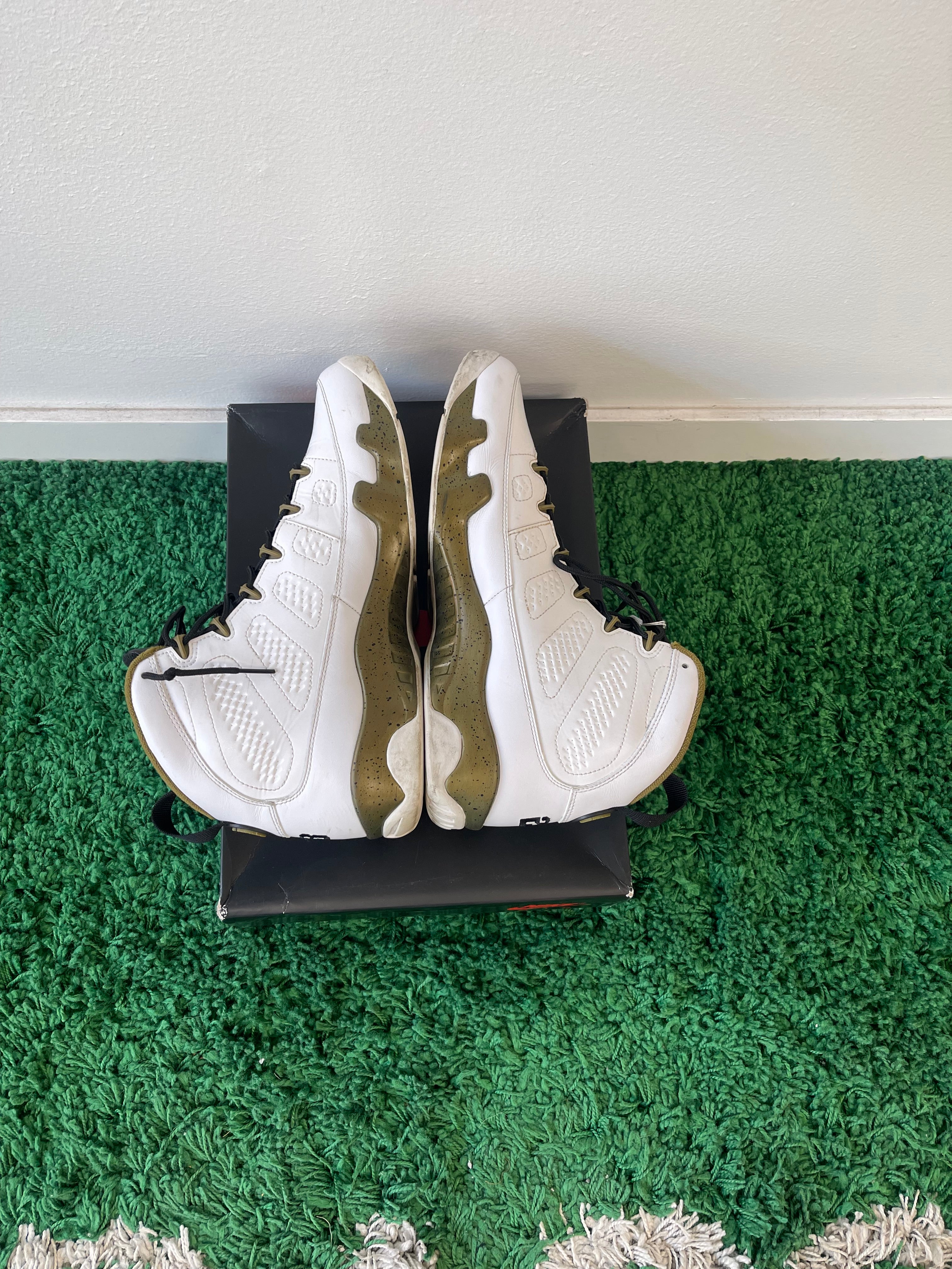 Used Jordan 9 Retro Statue (Men’s)