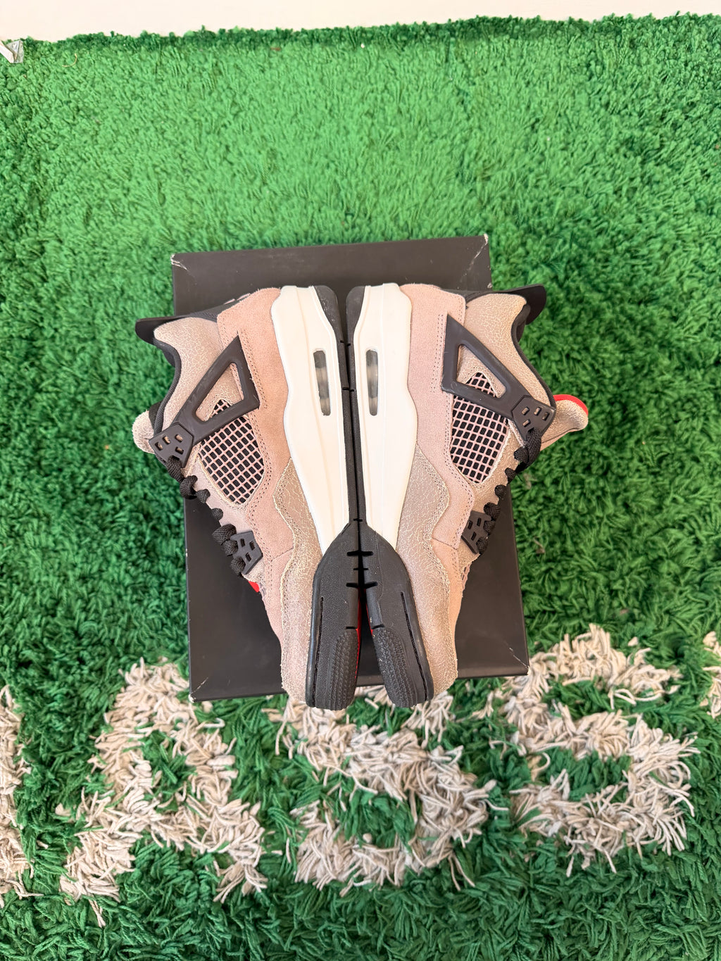 Used Jordan 4 Retro Taupe Haze (GS)