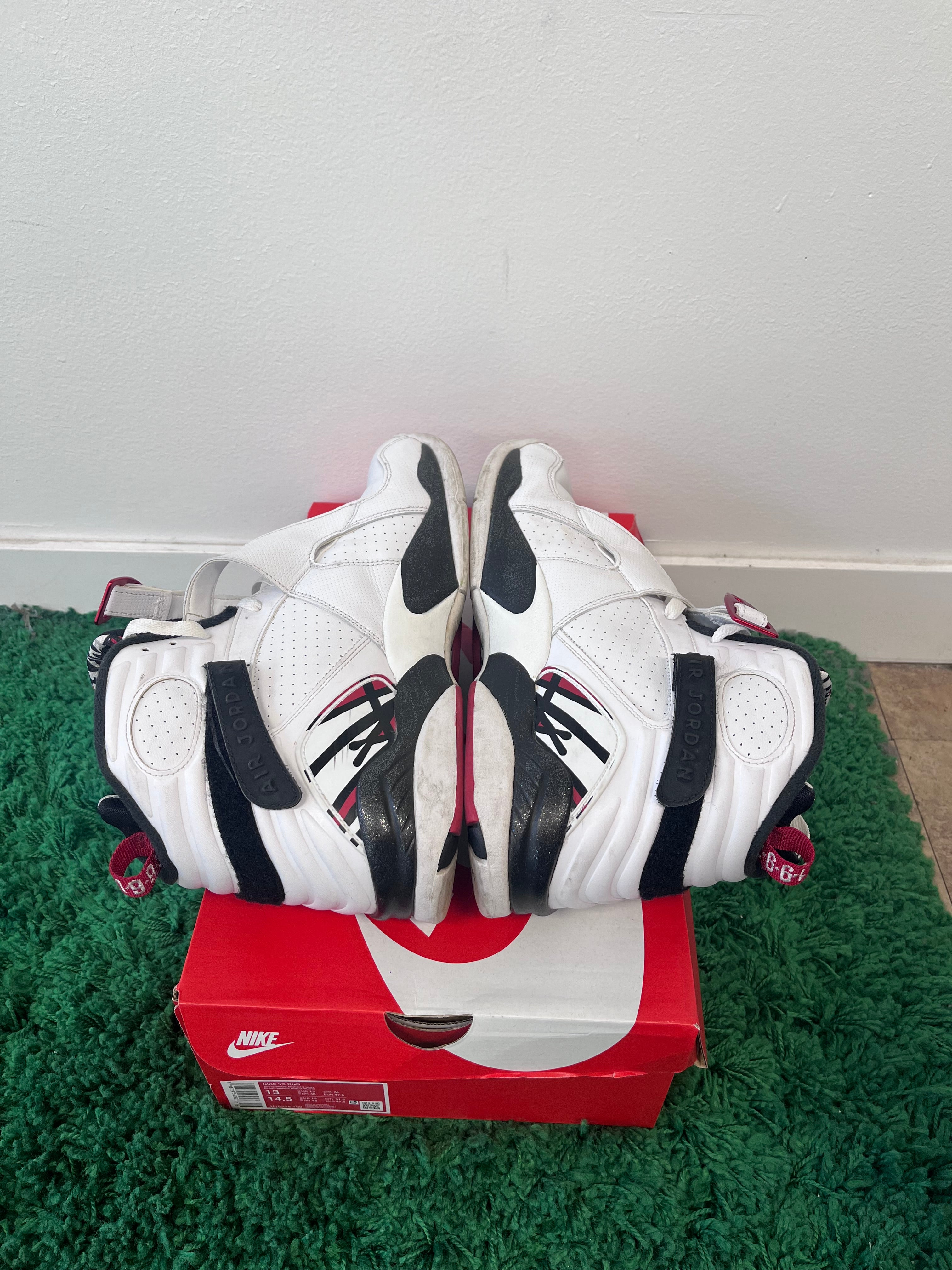 USED Jordan 8 Retro Bugs Bunny 2013 (MEN’S)