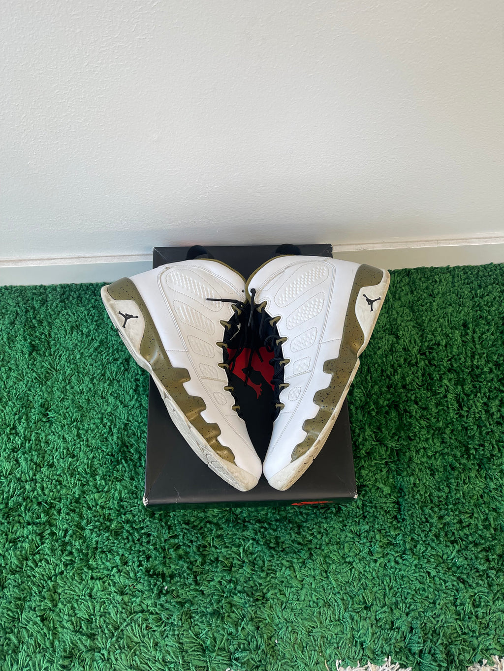 Used Jordan 9 Retro Statue (Men’s)