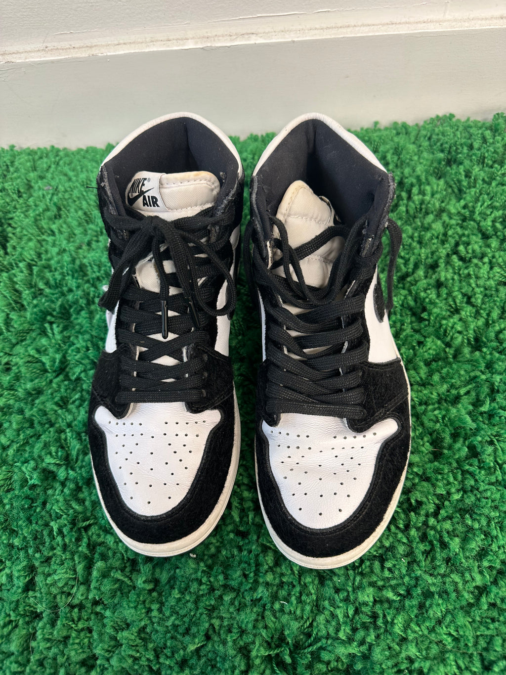 Used Jordan 1 Retro High Twist (women’s)